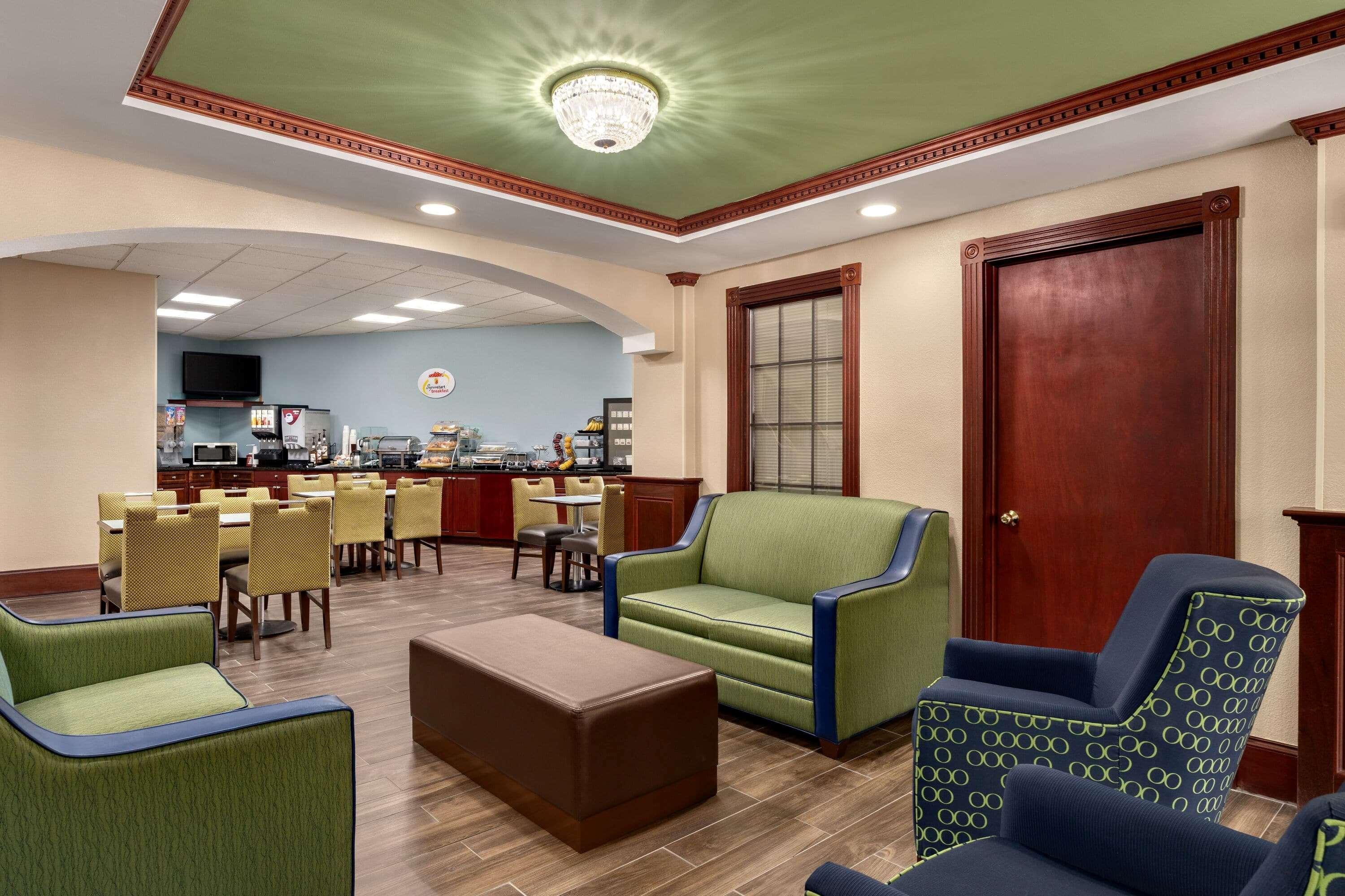 Super 8 By Wyndham West Greenwich/Providence Luaran gambar