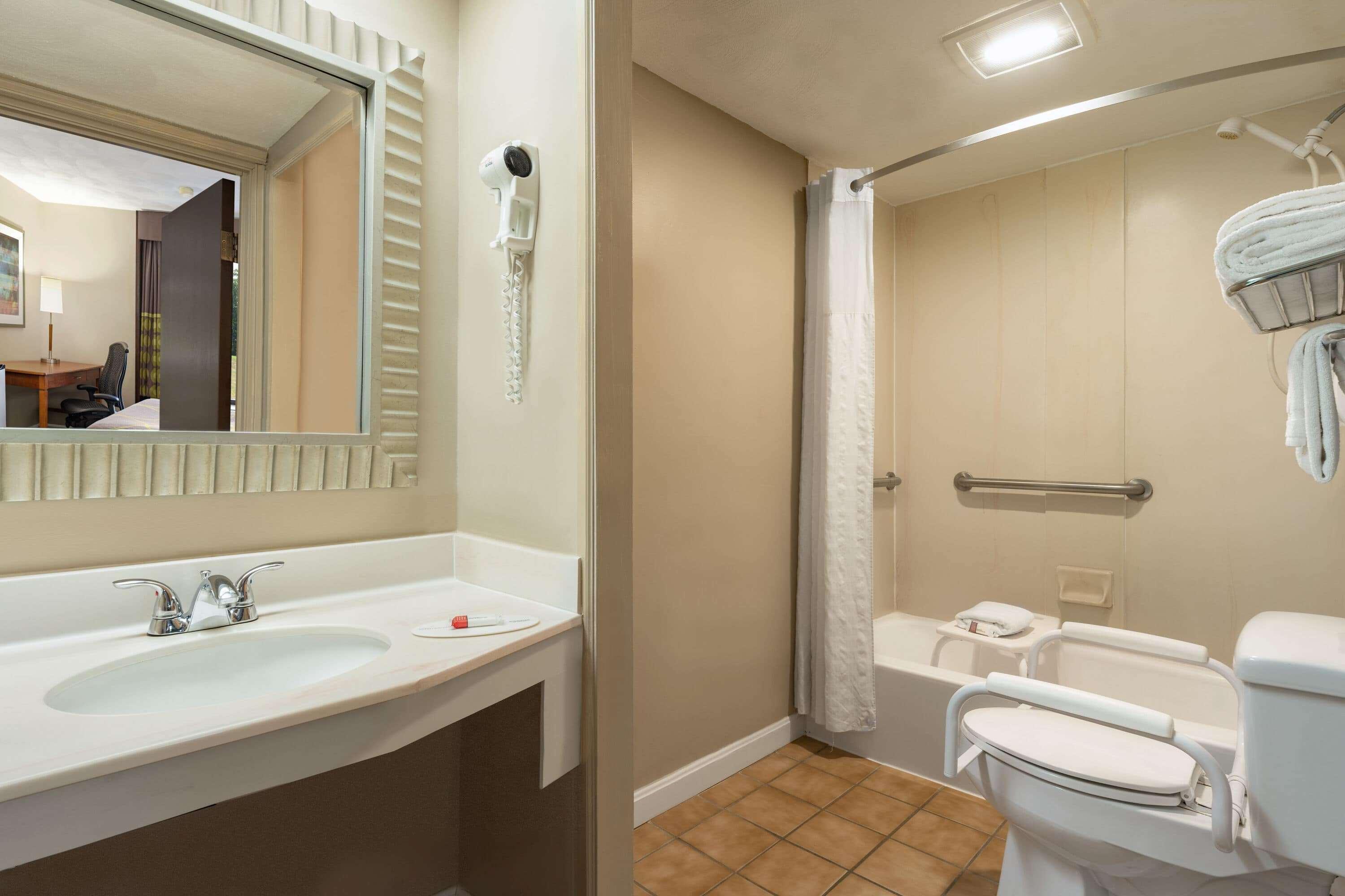 Super 8 By Wyndham West Greenwich/Providence Luaran gambar