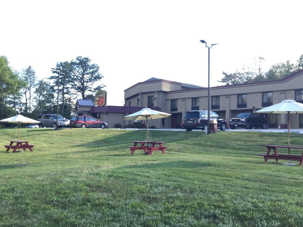 Super 8 By Wyndham West Greenwich/Providence Luaran gambar