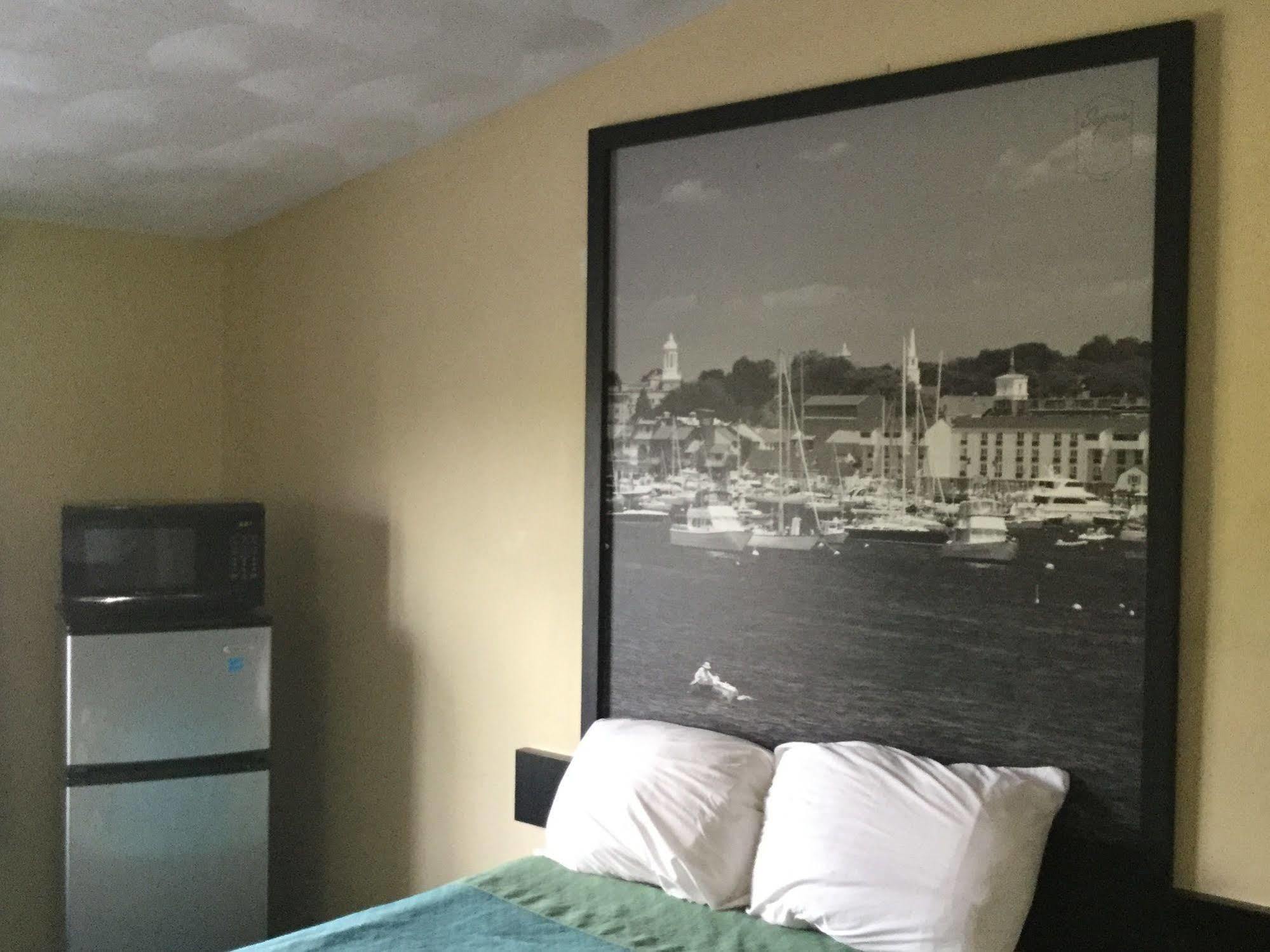 Super 8 By Wyndham West Greenwich/Providence Luaran gambar