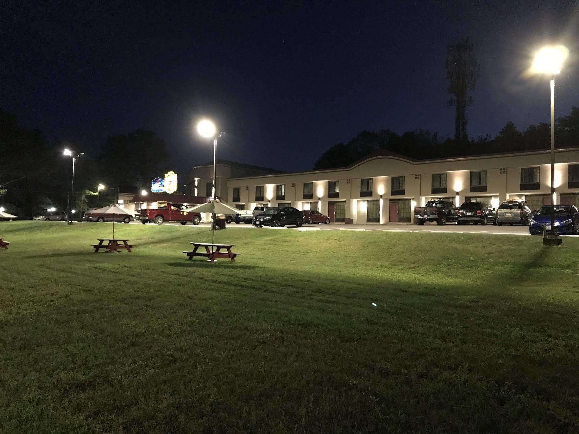 Super 8 By Wyndham West Greenwich/Providence Luaran gambar
